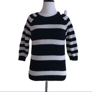 🎀 Zara‎ knit women’s medium striped sweater